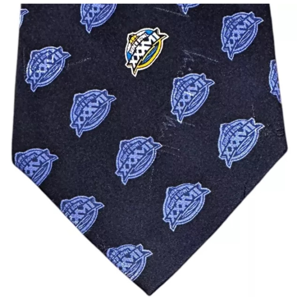 Nicole Miller Super Bowl XXXVII Tie 2003 NFL Silk Buccaneers Raiders Handmade